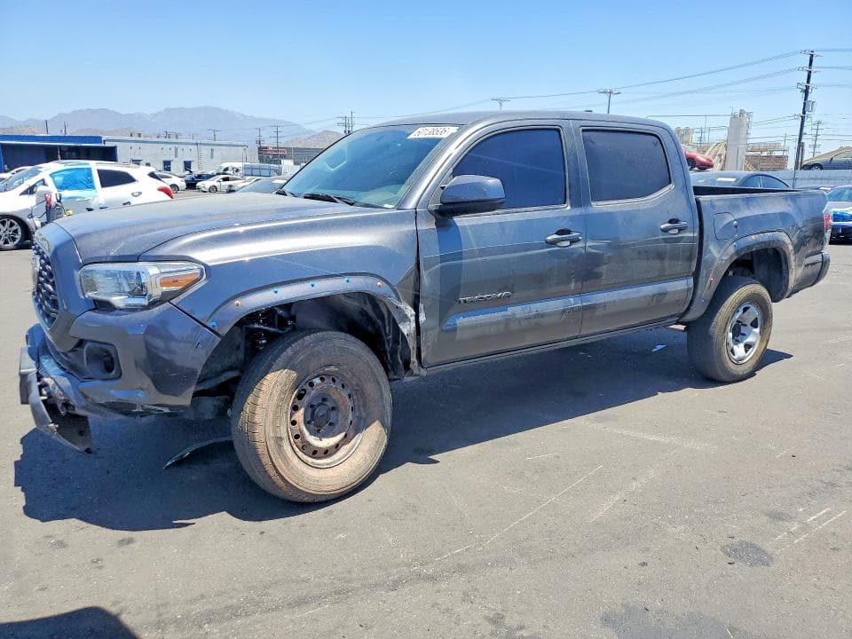2017 TOYOTA TACOMA SR5 V6