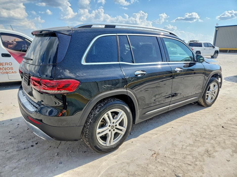 2020 MERCEDES-BENZ GLB 250 3