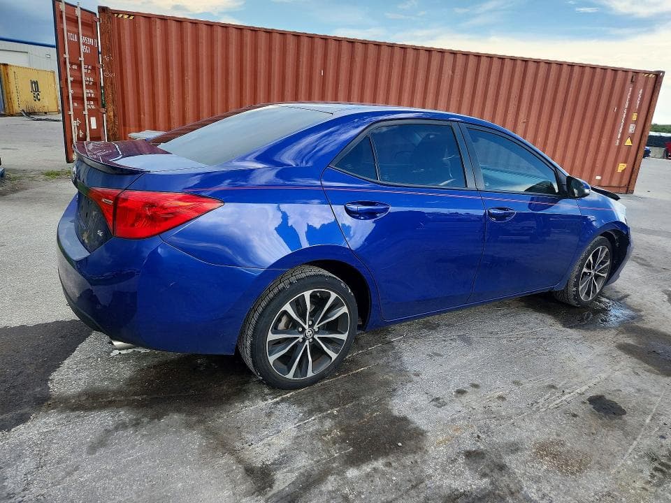 2017 TOYOTA COROLLA SE 3