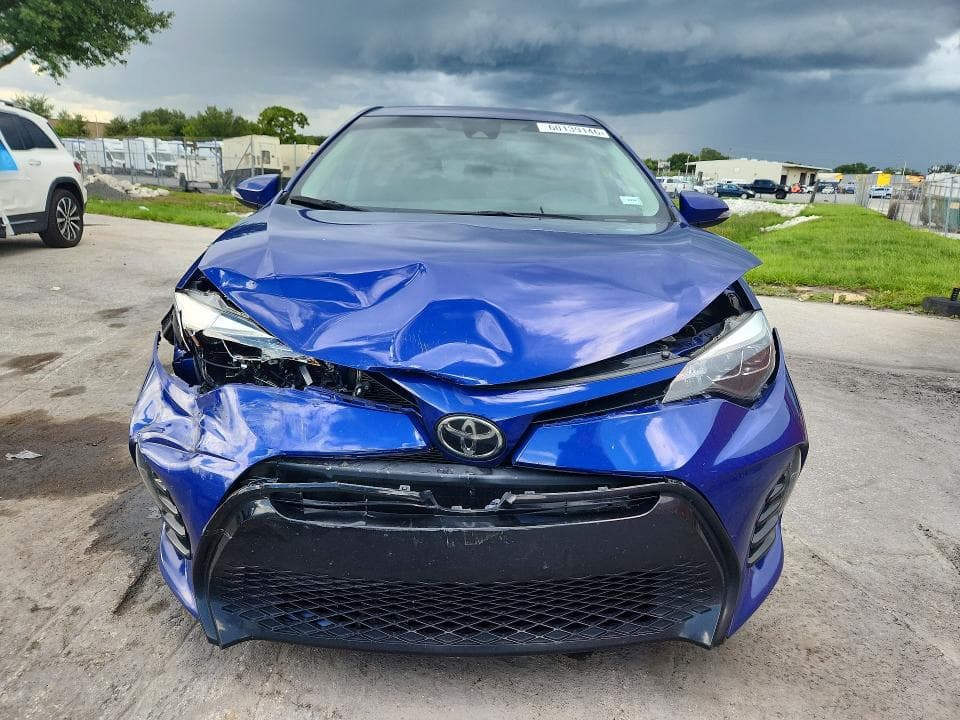 2017 TOYOTA COROLLA SE 5