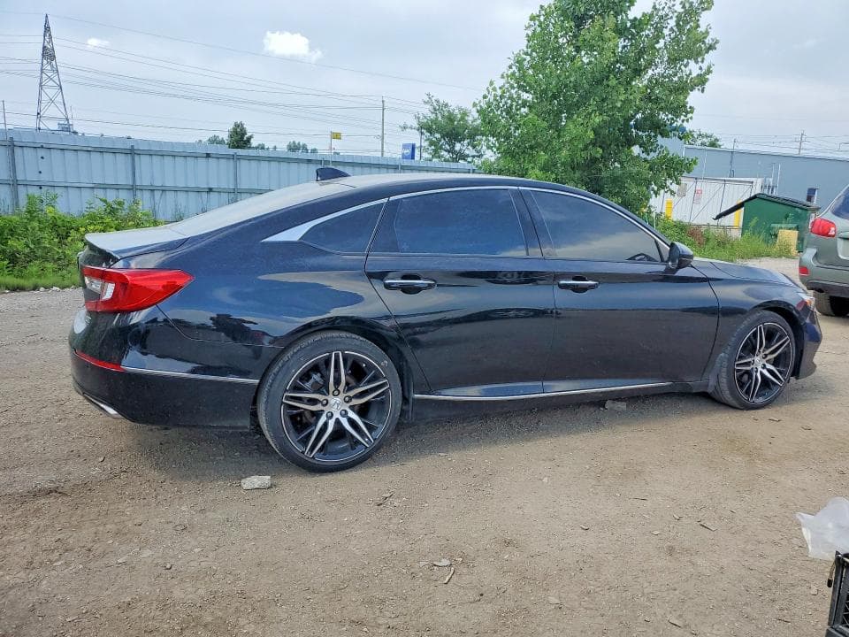 2022 HONDA ACCORD TOURING 3