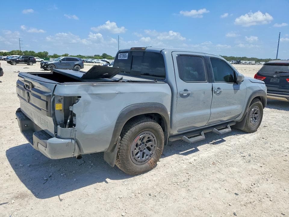 2025 NISSAN FRONTIER PRO-X 3