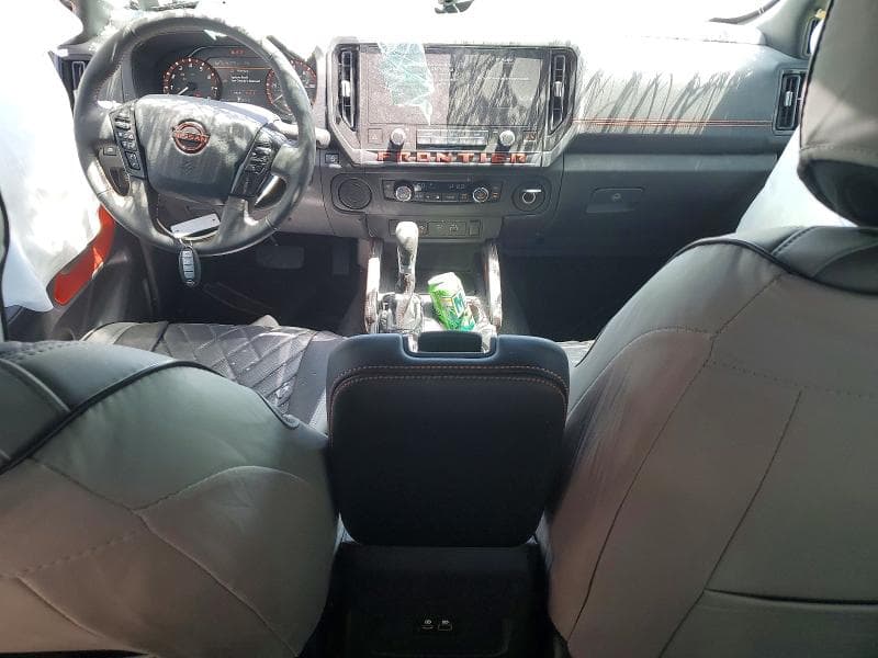2025 NISSAN FRONTIER PRO-X 8
