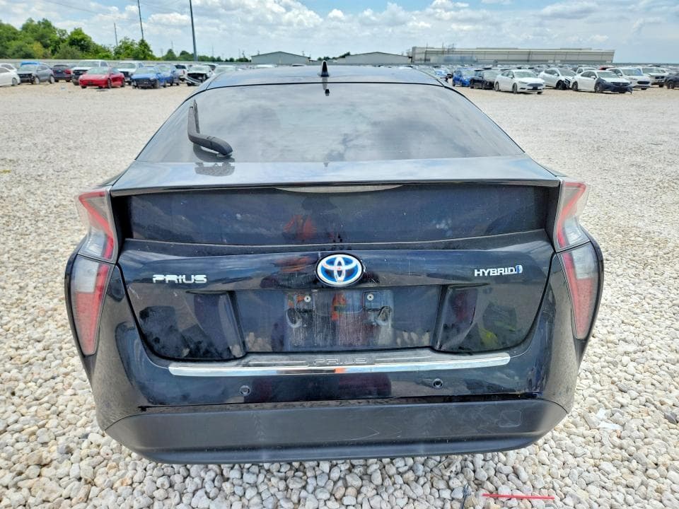 2017 TOYOTA PRIUS TWO 6