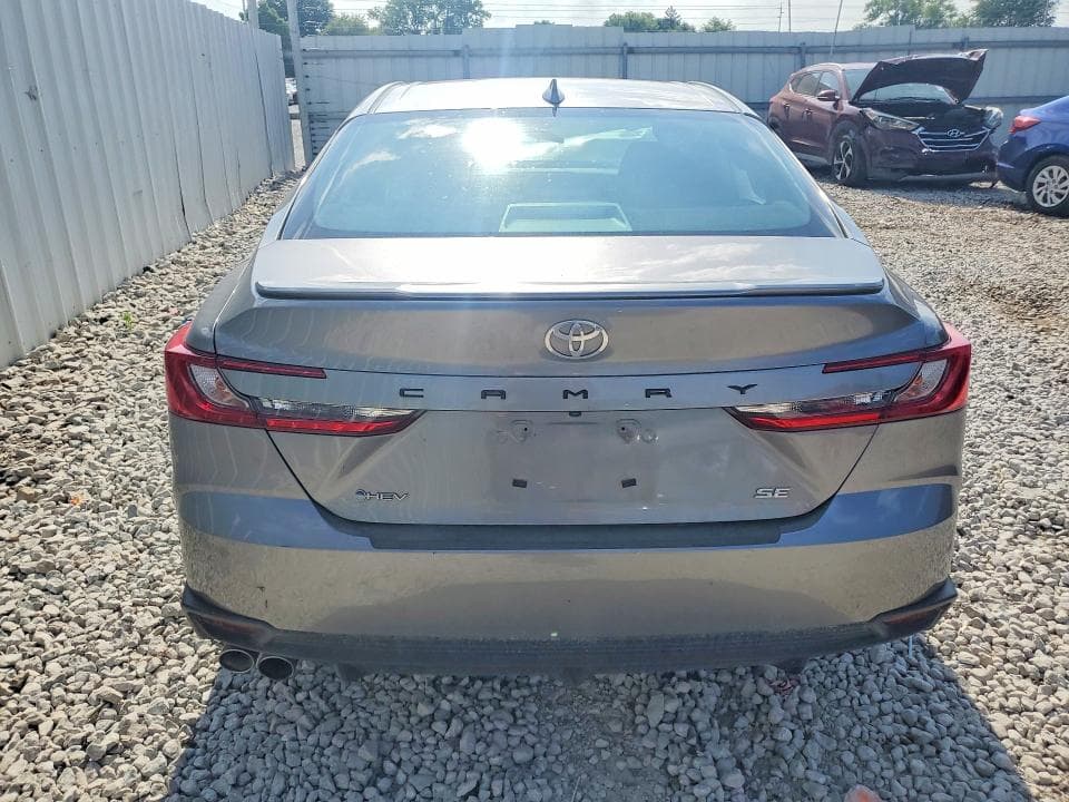 2025 TOYOTA CAMRY SE 6