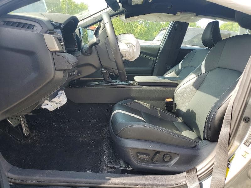 2025 TOYOTA CAMRY SE 7