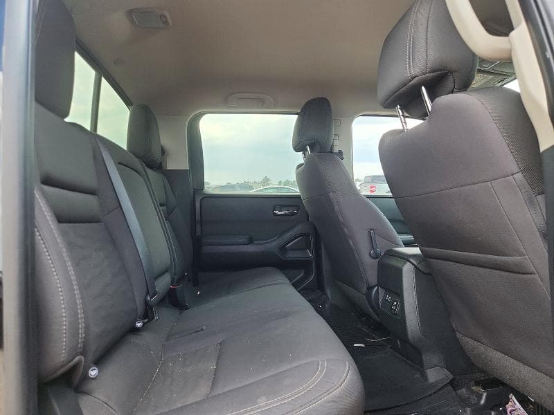 2024 NISSAN FRONTIER SV 10