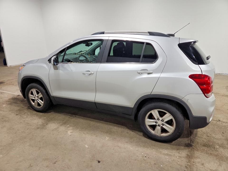 2017 CHEVROLET TRAX 1LT 2
