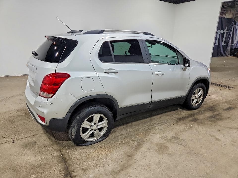2017 CHEVROLET TRAX 1LT 3