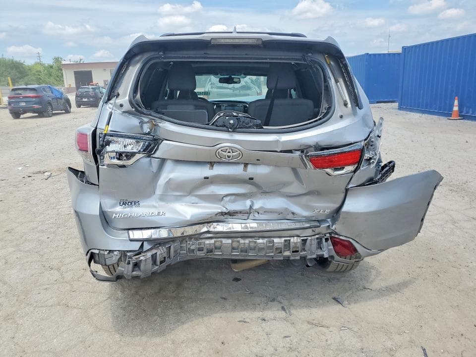 2016 TOYOTA HIGHLANDER XLE XLE 6