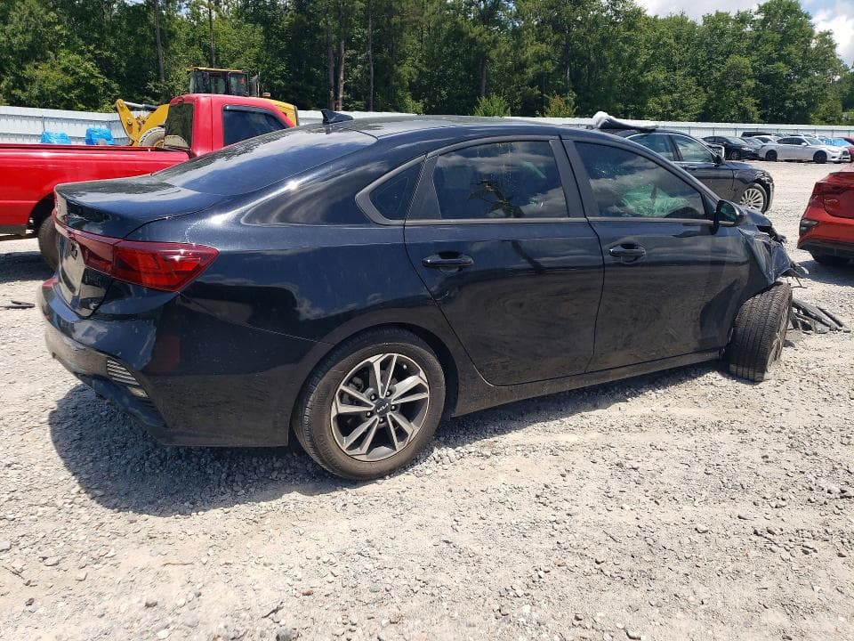 2023 KIA FORTE LXS 3
