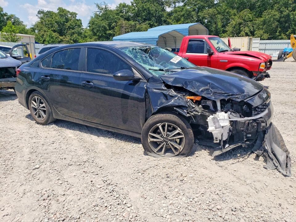 2023 KIA FORTE LXS 4