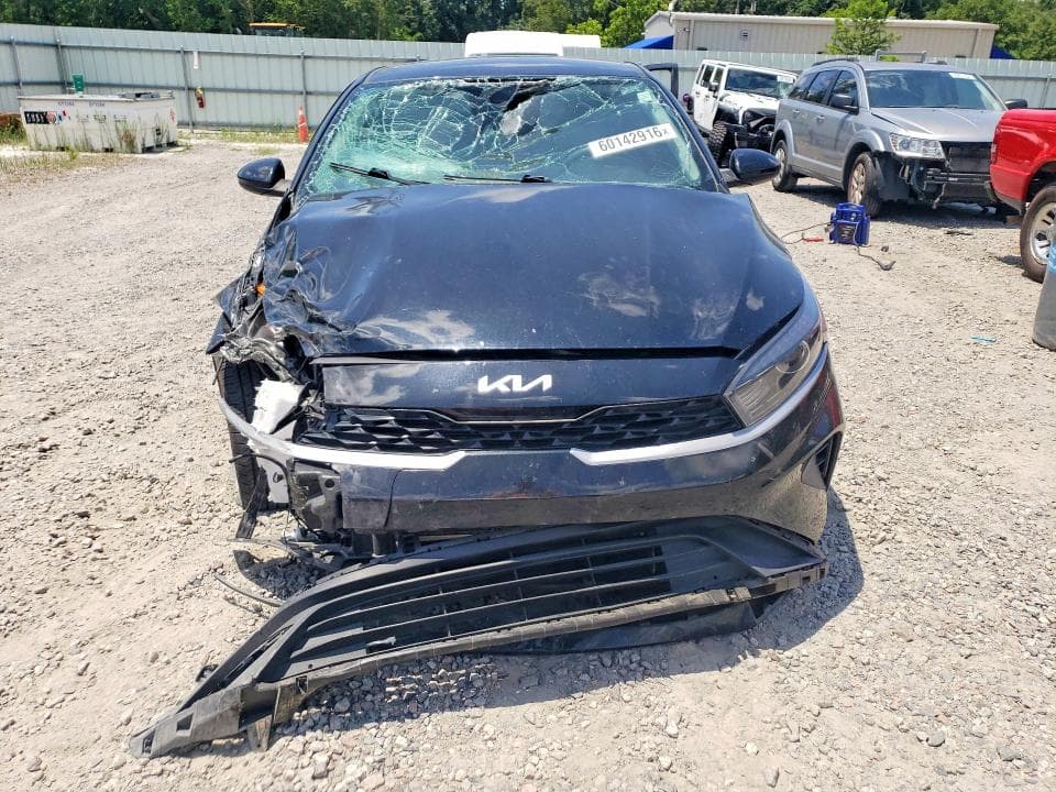 2023 KIA FORTE LXS 5