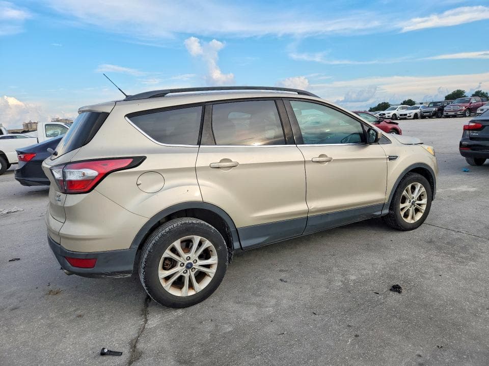 2018 FORD ESCAPE SE SE 3