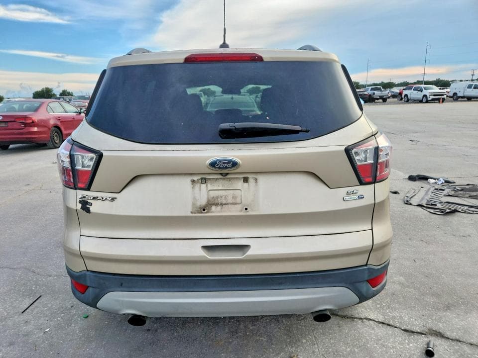 2018 FORD ESCAPE SE SE 6