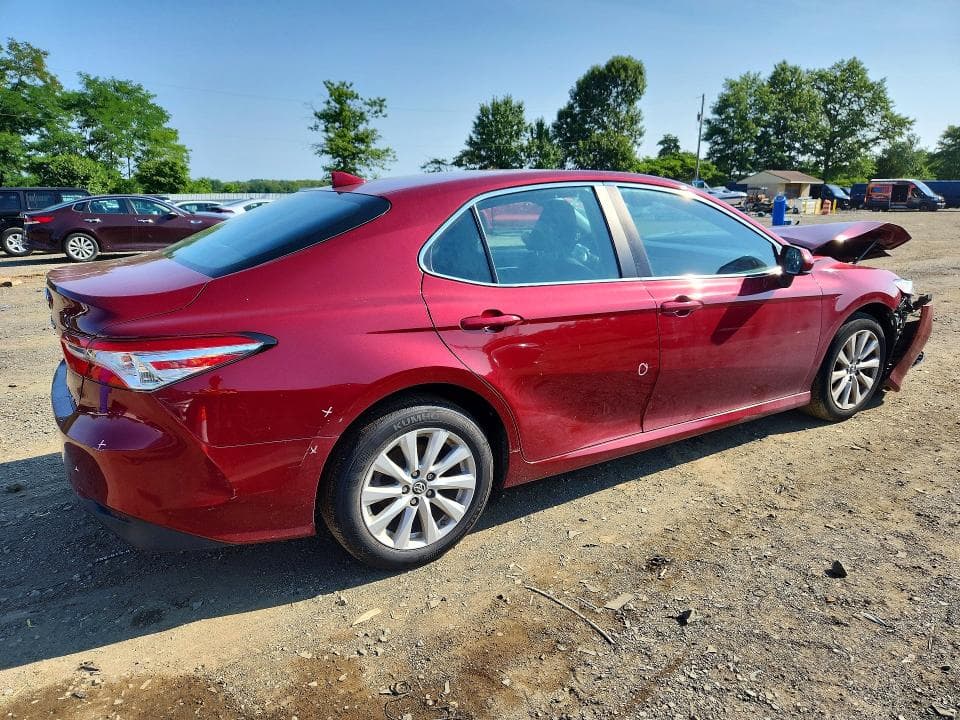 2019 TOYOTA CAMRY LE 3