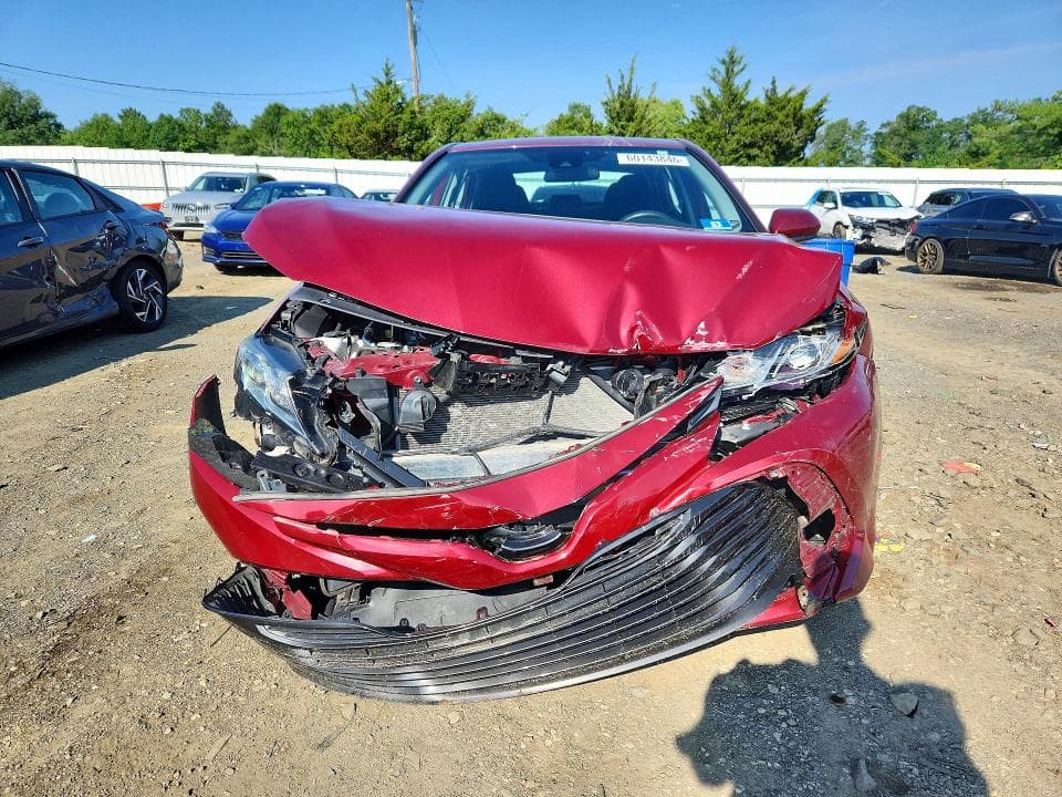 2019 TOYOTA CAMRY LE 5