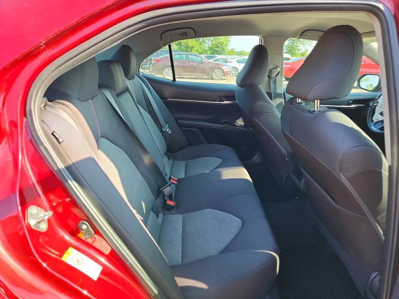 2019 TOYOTA CAMRY LE 10