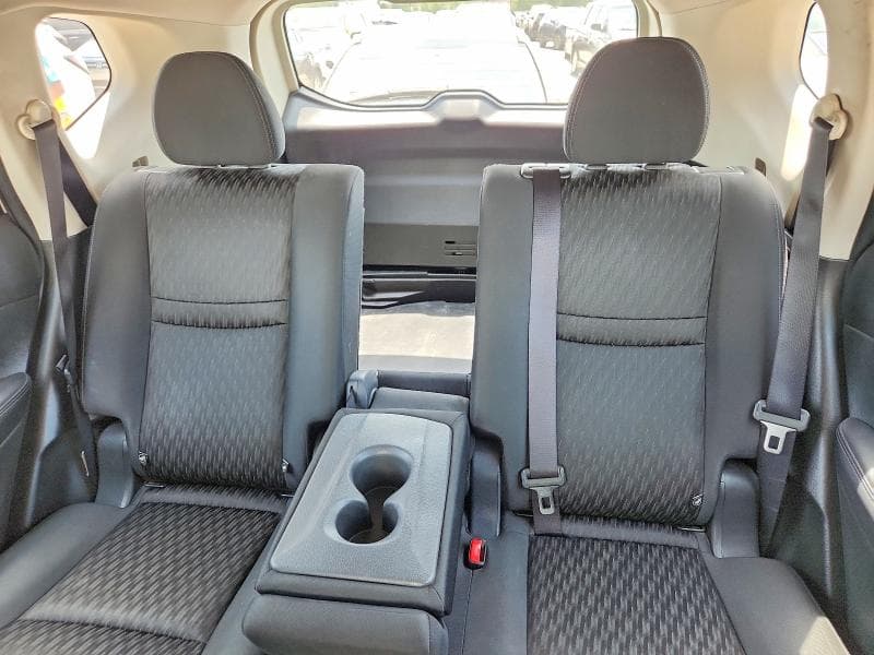2019 NISSAN ROGUE S AWD S 10