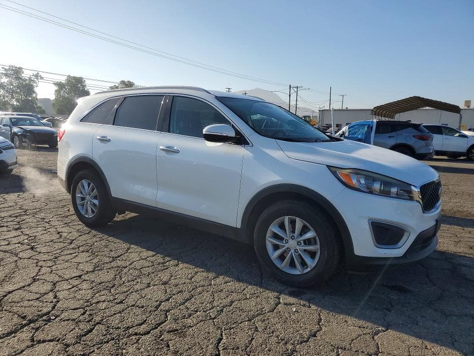 2018 KIA SORENTO LX 4