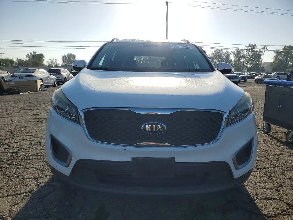2018 KIA SORENTO LX 5
