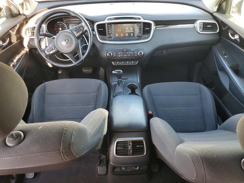 2018 KIA SORENTO LX 8