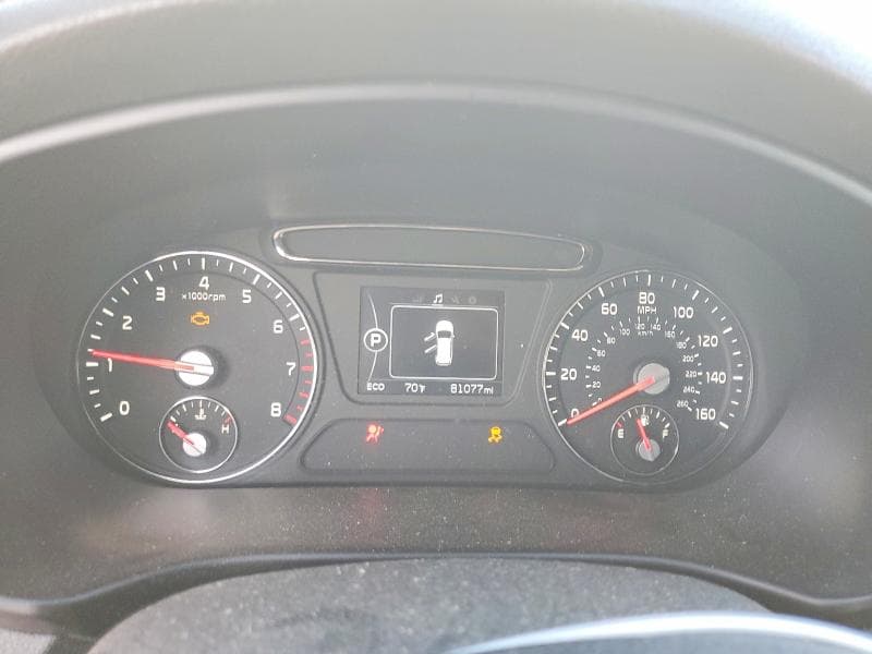 2018 KIA SORENTO LX 9