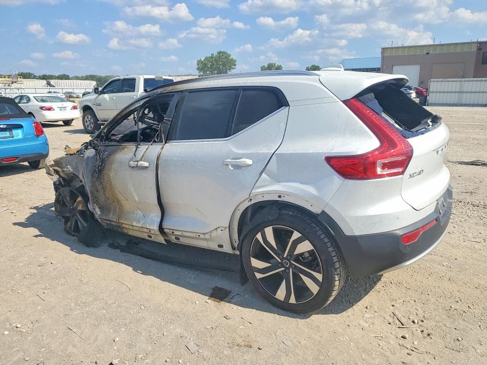 2023 VOLVO XC40 ULTIMATE ULTIMATE 2