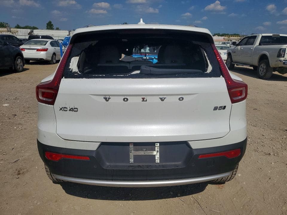 2023 VOLVO XC40 ULTIMATE ULTIMATE 6
