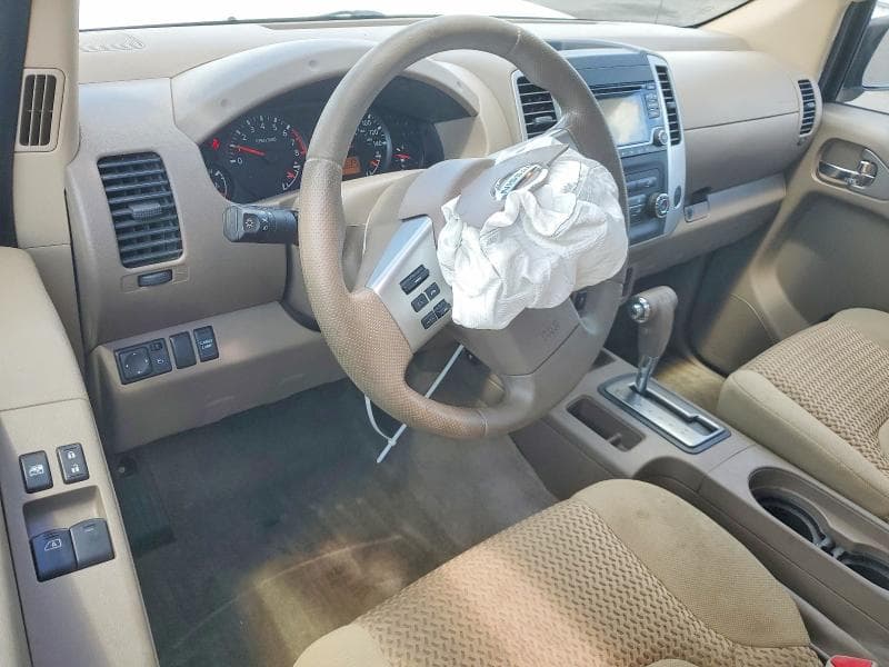 2017 NISSAN FRONTIER SV V6 8