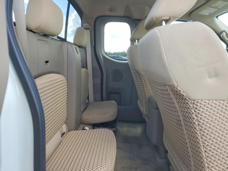 2017 NISSAN FRONTIER SV V6 10