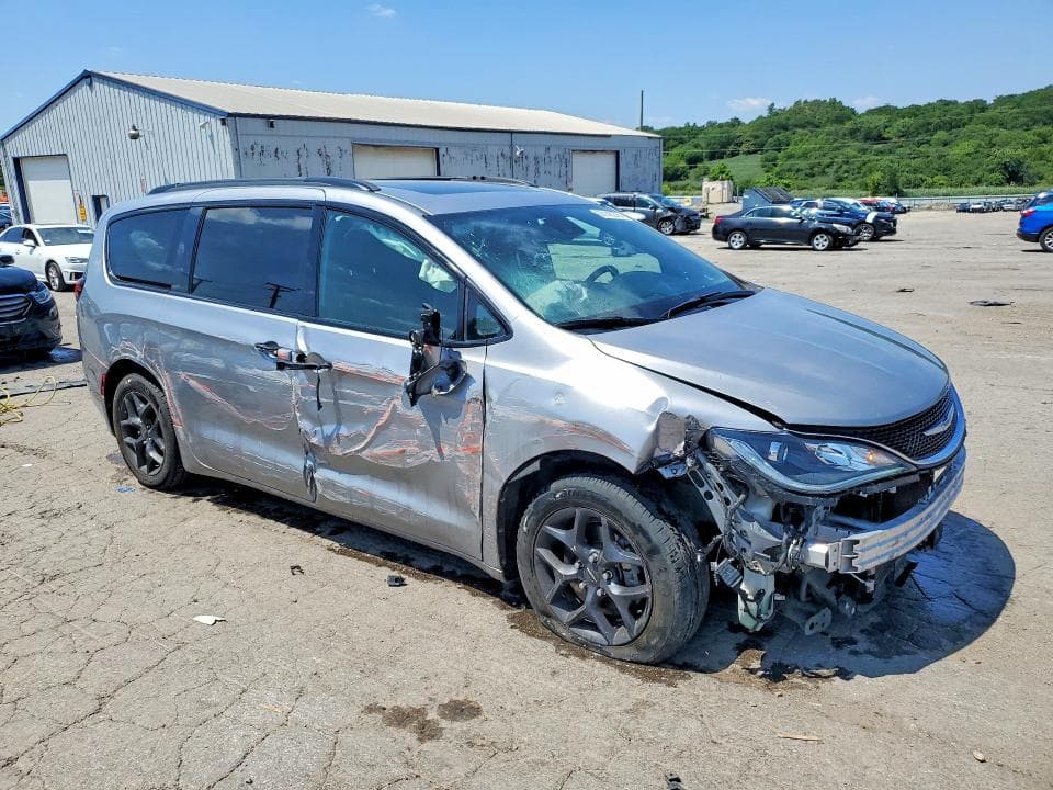 2020 CHRYSLER PACIFICA TOURING L PLUS TOURING L PLUS 4