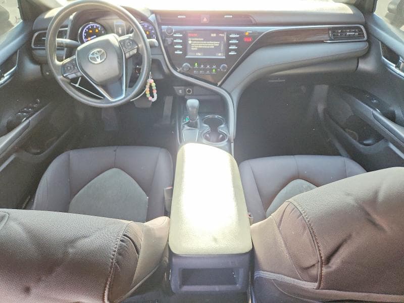 2019 TOYOTA CAMRY LE 8