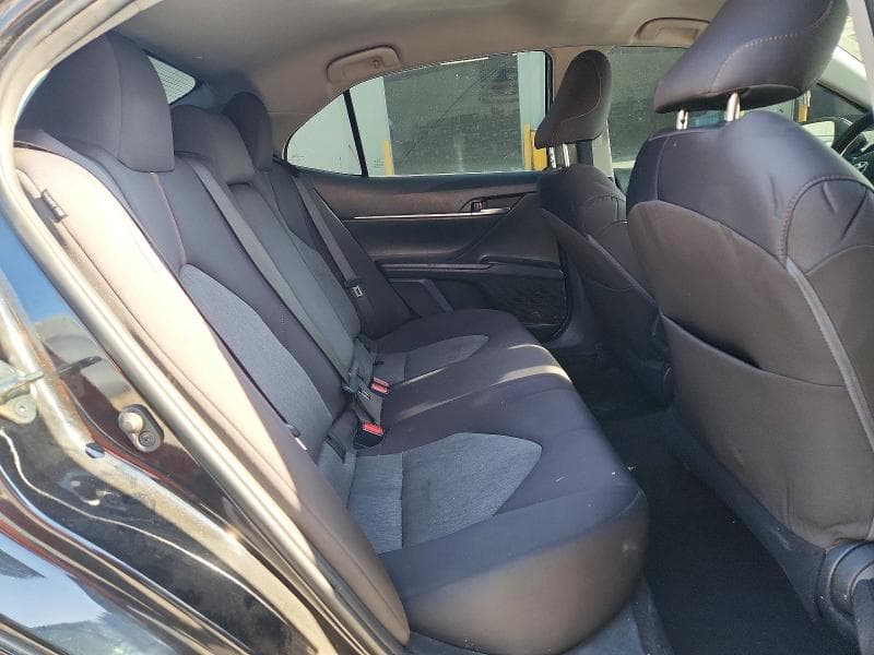 2019 TOYOTA CAMRY LE 10