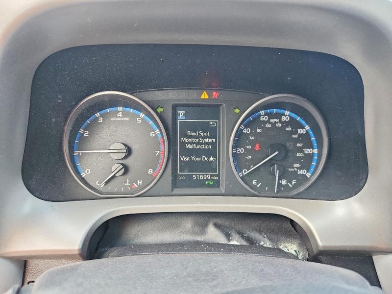 2018 TOYOTA RAV4 XLE 9