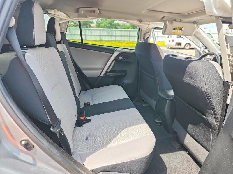 2018 TOYOTA RAV4 XLE 10
