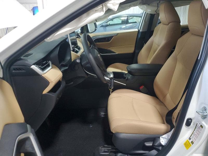 2025 TOYOTA RAV4 LE 7