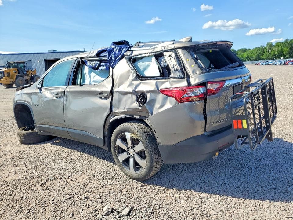 2018 CHEVROLET TRAVERSE LT 2