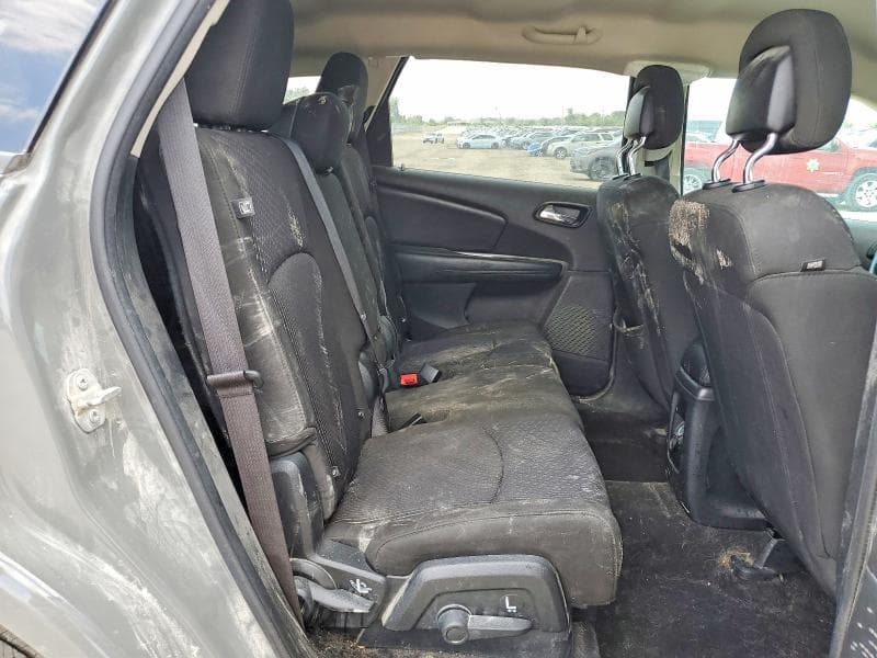 2020 DODGE JOURNEY SE 11