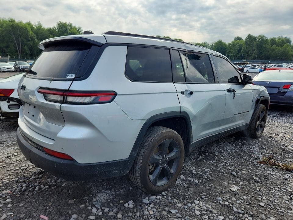 2023 JEEP GRAND CHEROKEE L LAREDO 3
