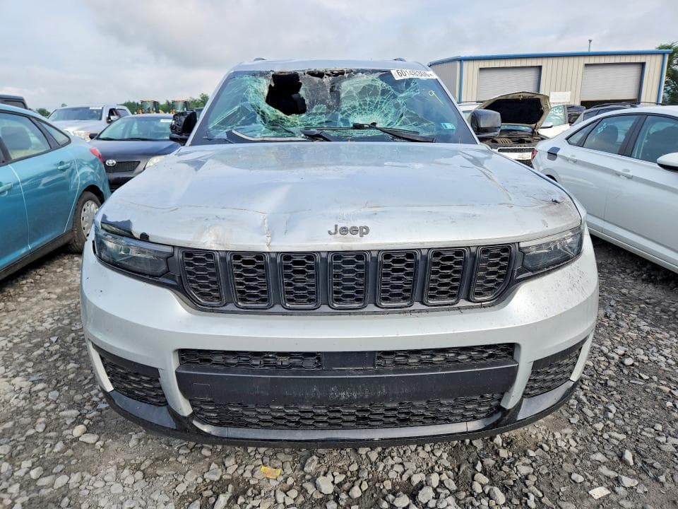 2023 JEEP GRAND CHEROKEE L LAREDO 5