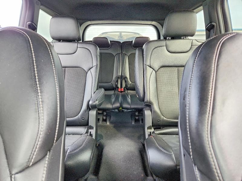 2023 JEEP GRAND CHEROKEE L LAREDO 10