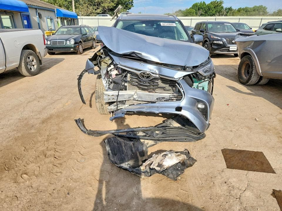 2023 TOYOTA HIGHLANDER PLATINUM 5