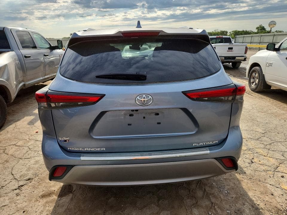 2023 TOYOTA HIGHLANDER PLATINUM 6