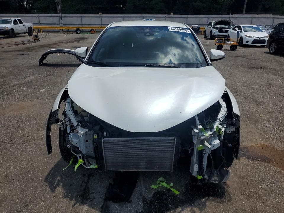 2019 TOYOTA C-HR LIMITED LIMITED 5