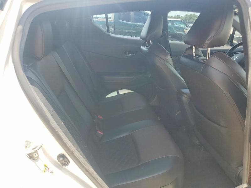 2019 TOYOTA C-HR LIMITED LIMITED 10