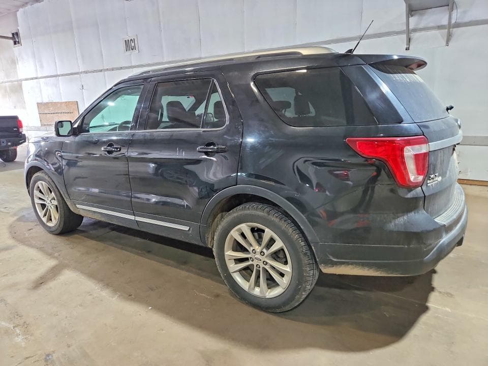 2018 FORD EXPLORER XLT 2
