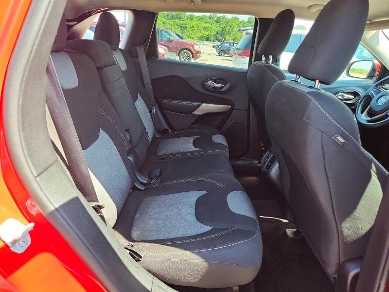 2018 JEEP CHEROKEE LATITUDE 11