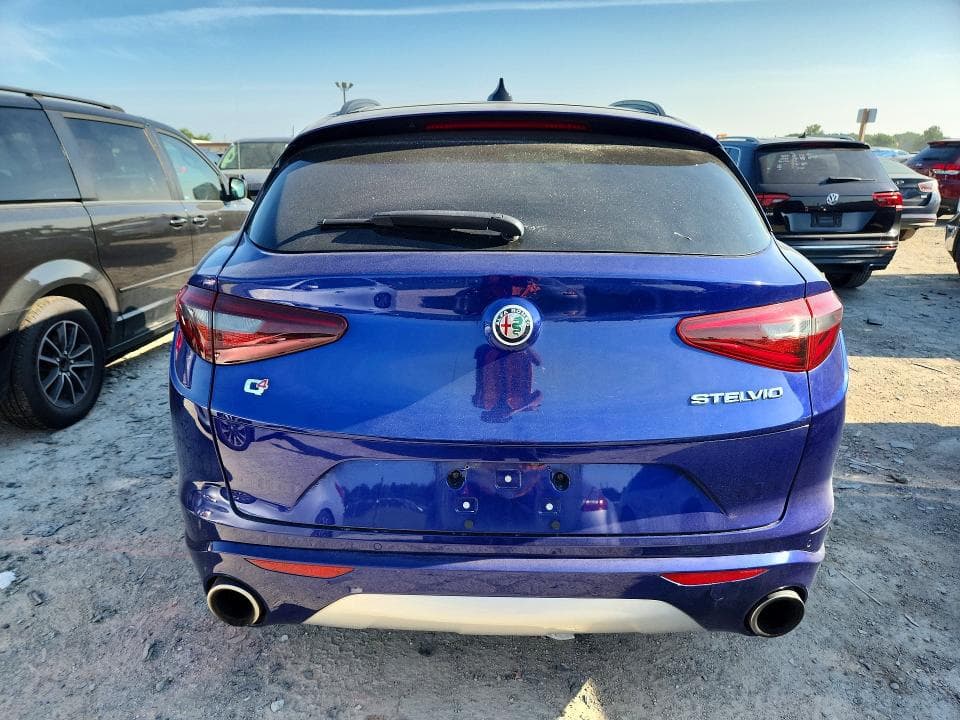 2020 ALFA ROMEO STELVIO 6