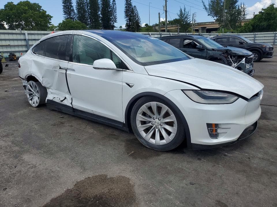 2021 TESLA MODEL X 4